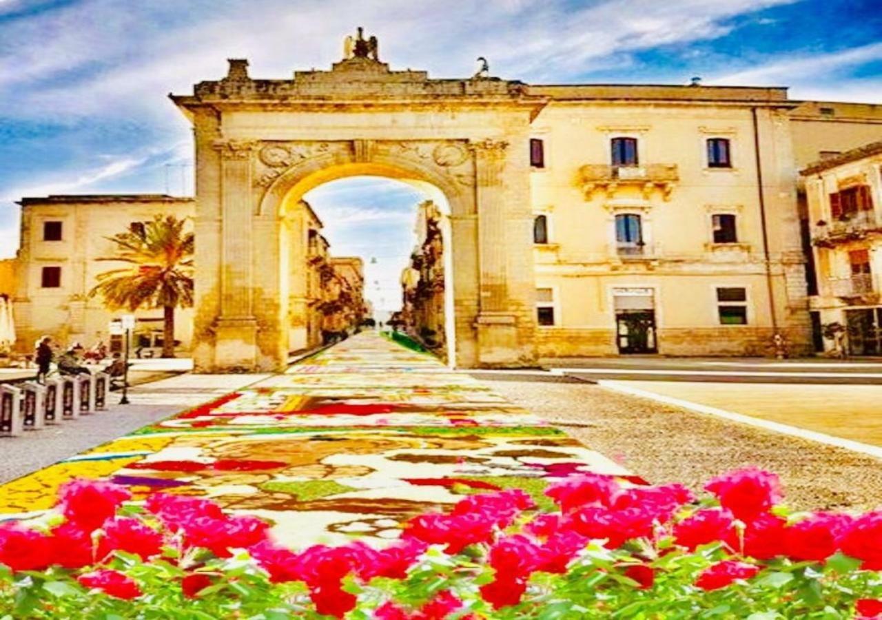 The Stone Garden Leilighet Noto Eksteriør bilde